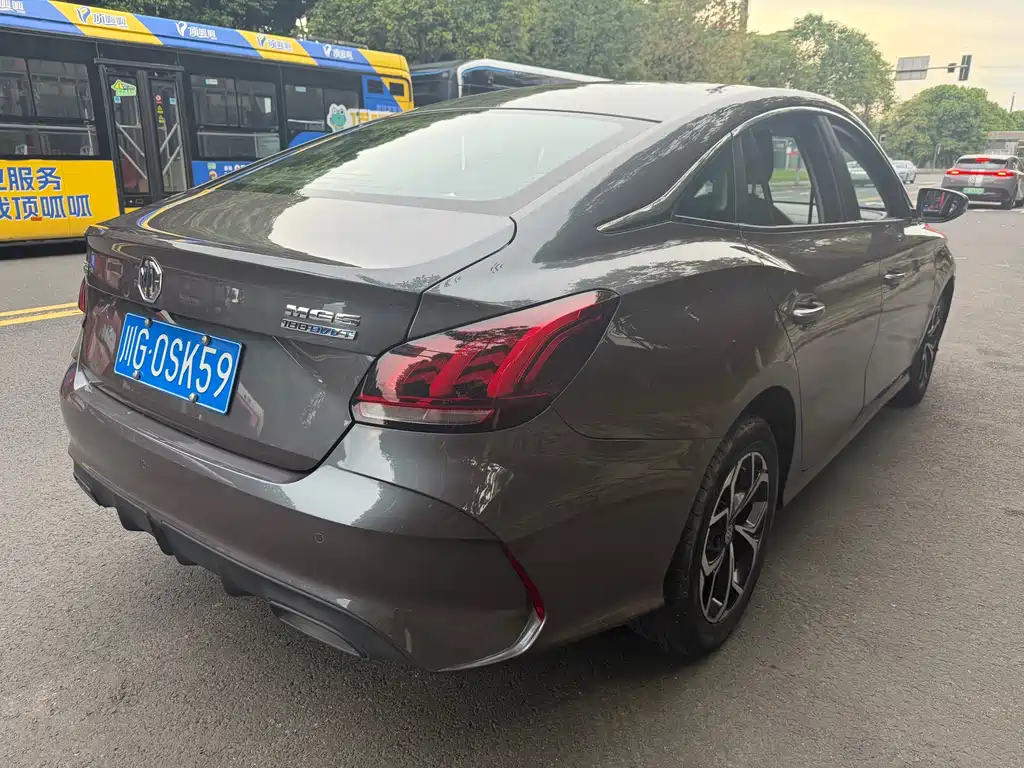 MG 5 2023 180DVVT CVT