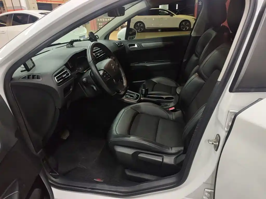 Citroen C4 — миниатюра 15