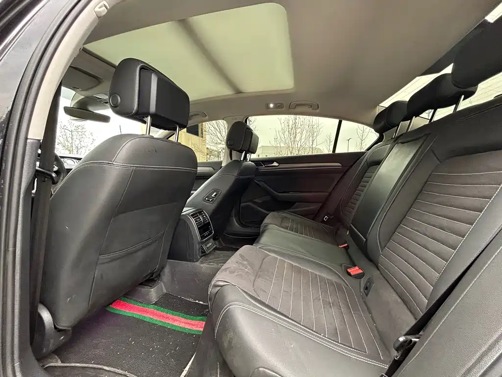 Volkswagen Magotan 2021 330TSI DSG 30