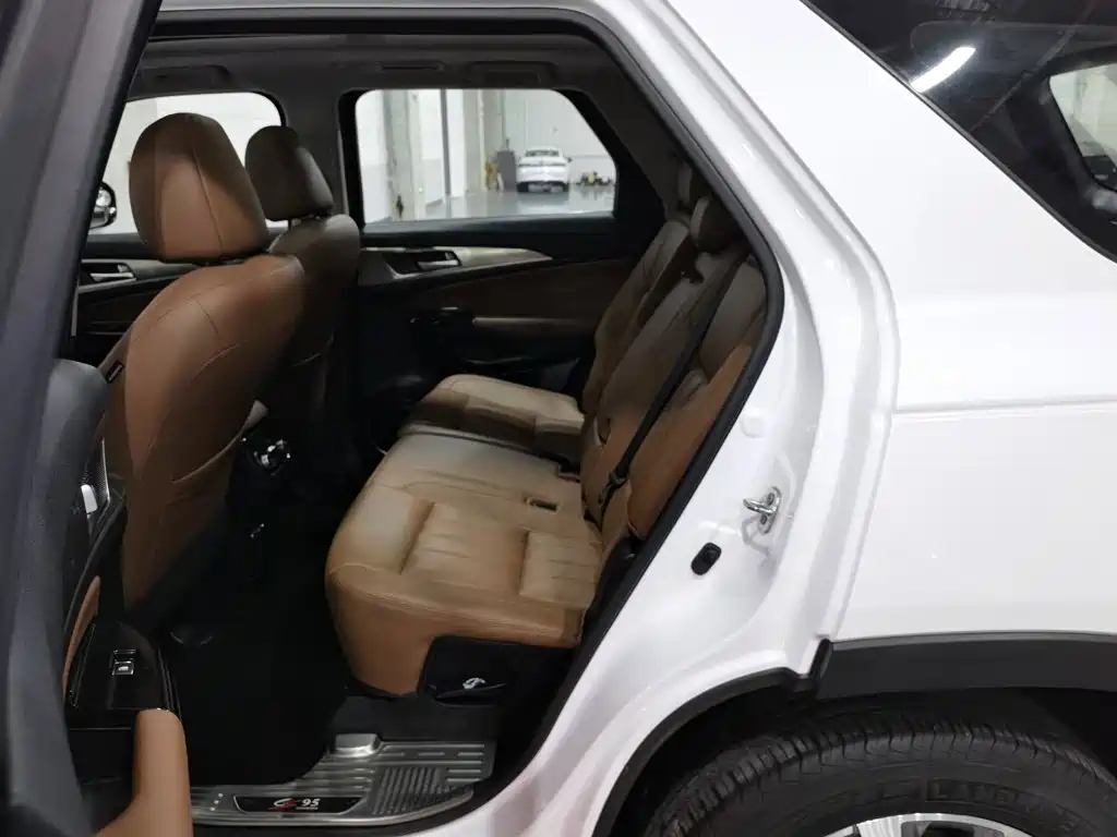 Changan CS95 — миниатюра 15