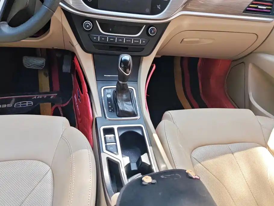 Geely Emgrand — миниатюра 16