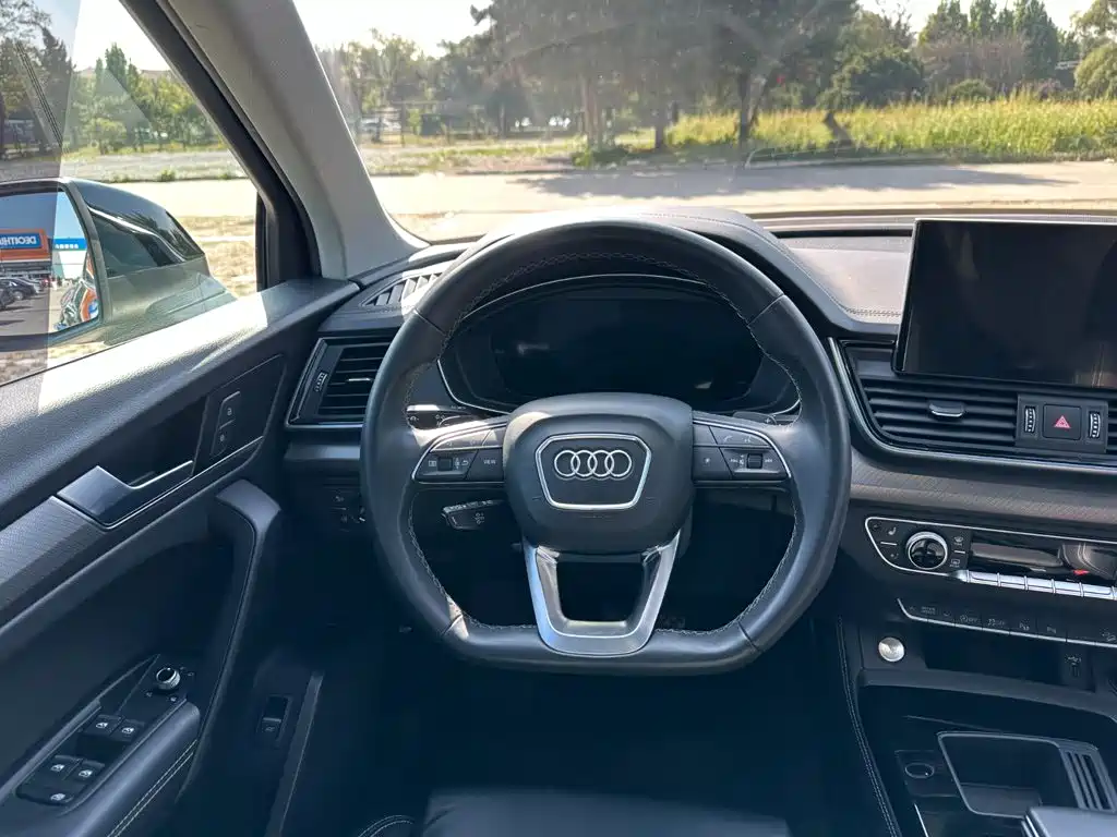 Audi Q5L — миниатюра 20