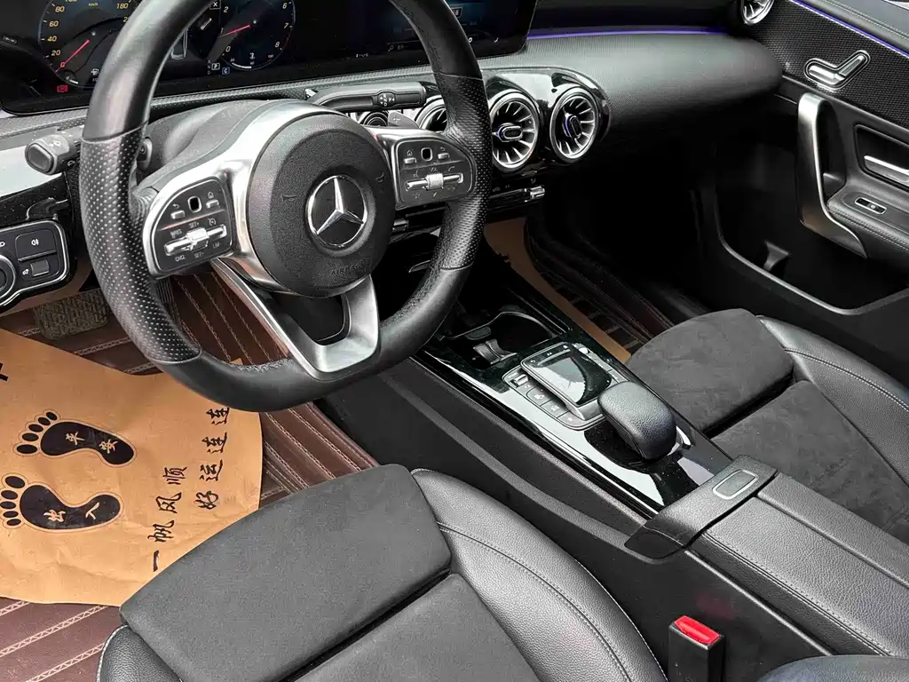 MERCEDES-BENZ A CLASS