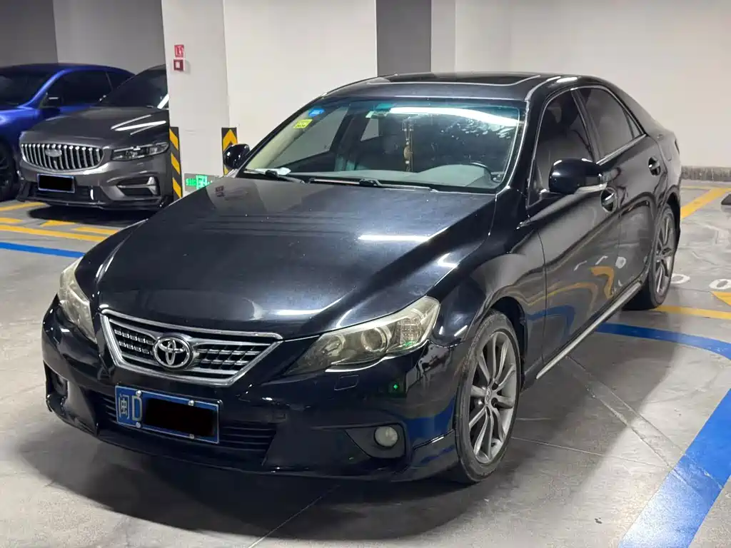 Toyota Reiz