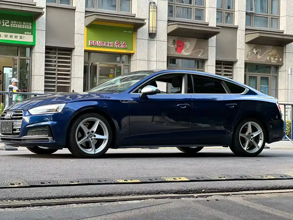 Audi A5 (Import) — миниатюра 2