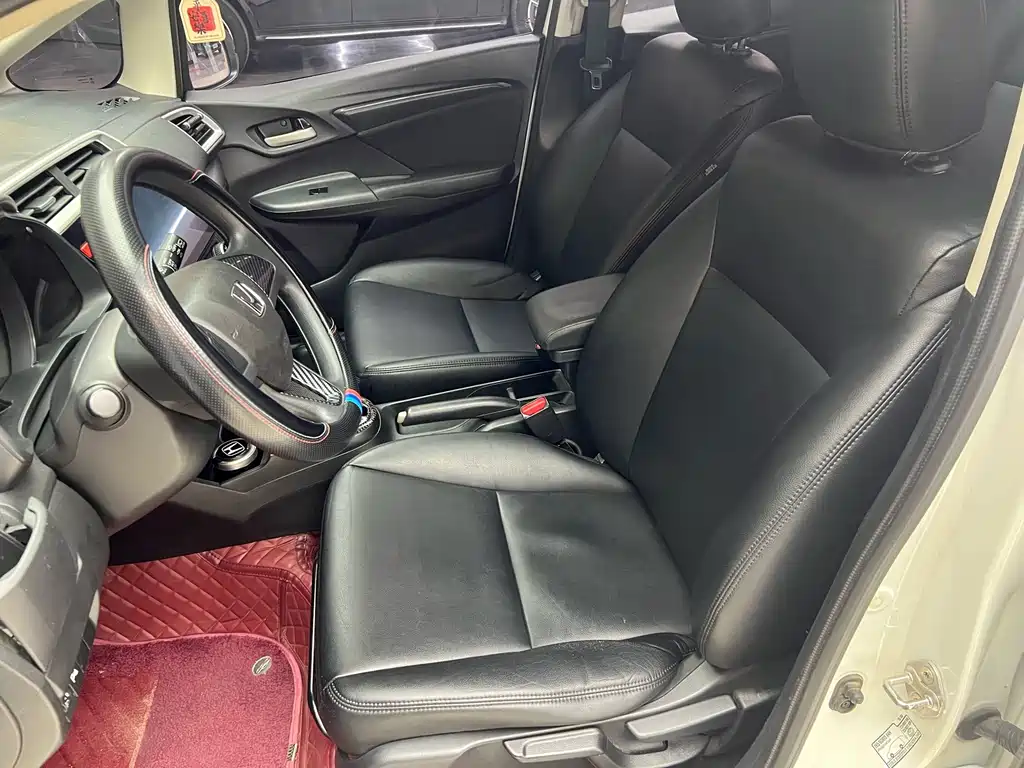 Honda Fit — миниатюра 16