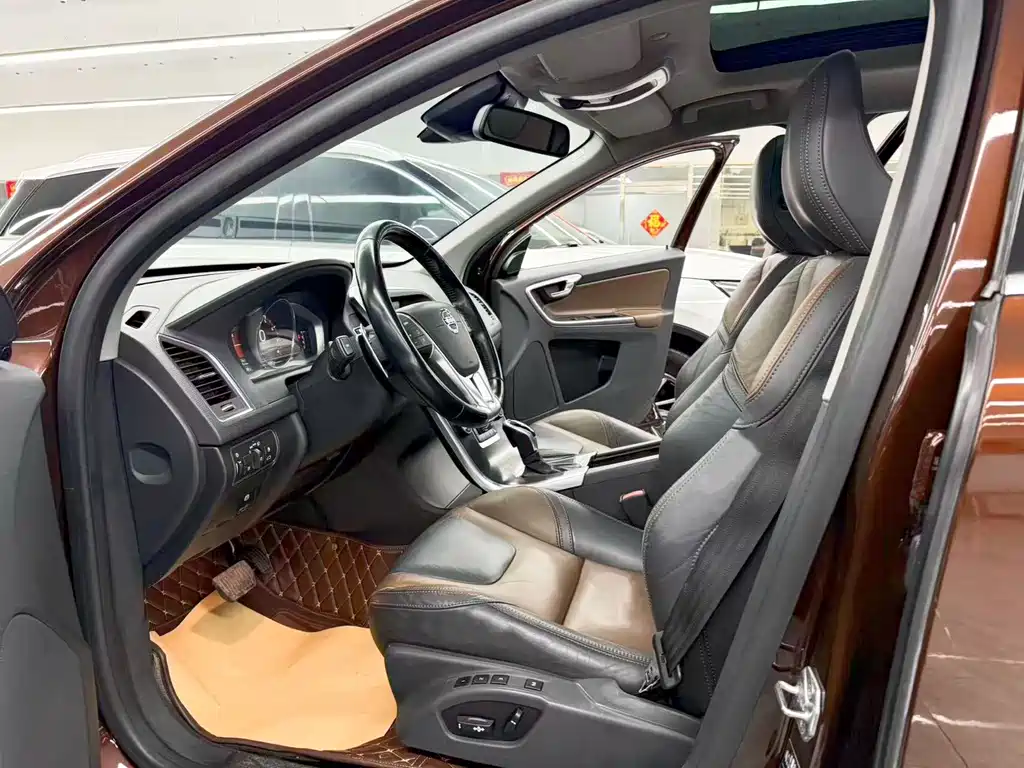 Volvo XC60 (Import) — миниатюра 7