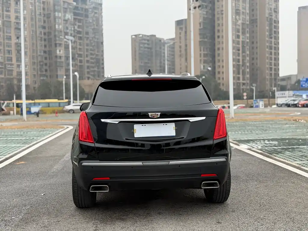 CADILLAC XT5