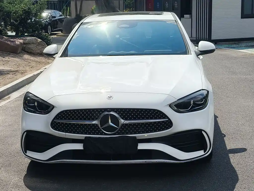 Mercedes-Benz C-Class — миниатюра 2
