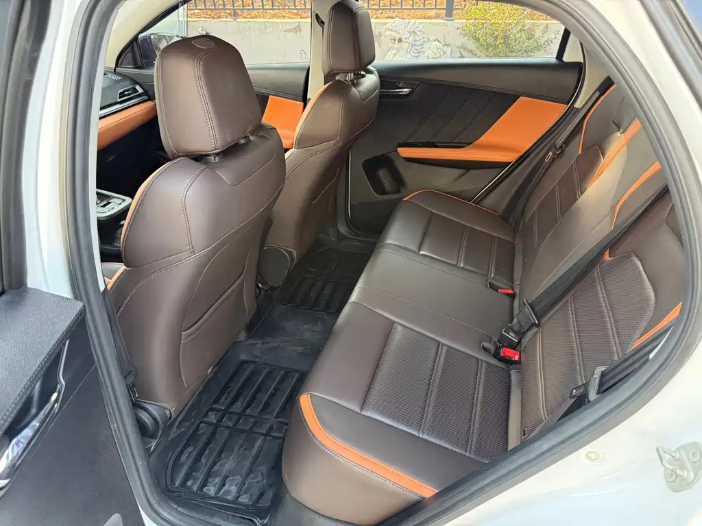 BYD e2 — миниатюра 8