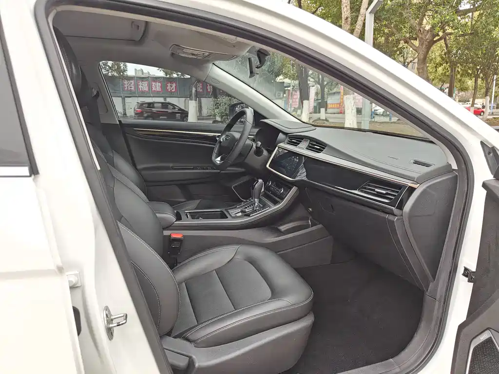 GEELY AUTOMOBILE EMGRAND GL