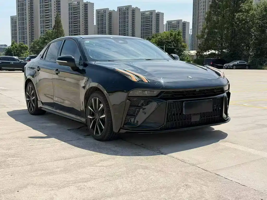 Lynk & Co 03 — миниатюра 3