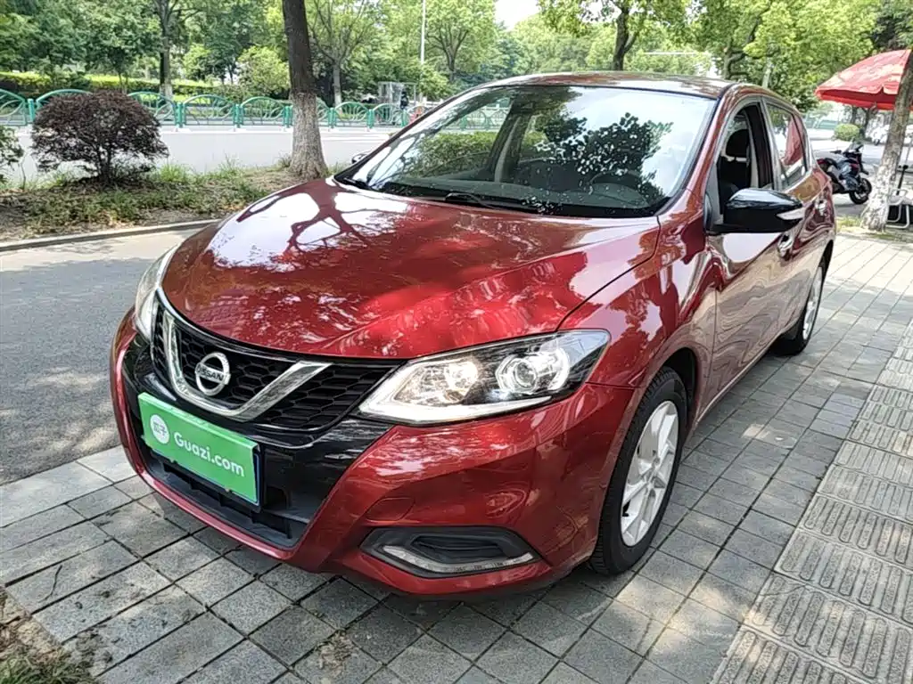Купить Nissan Tiida