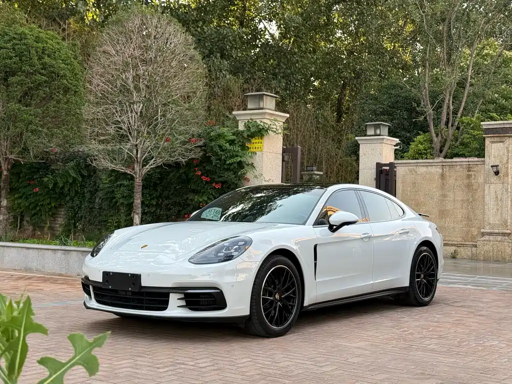 Купить Porsche Panamera