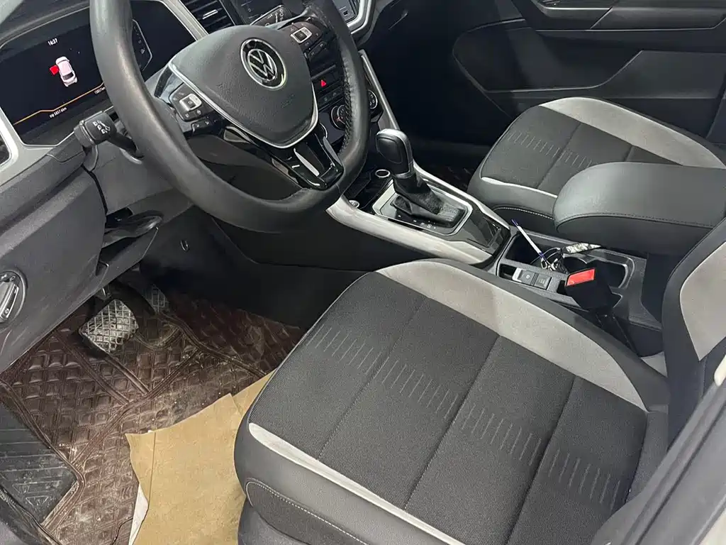 VOLKSWAGEN T ROC EXPLORING SONGS