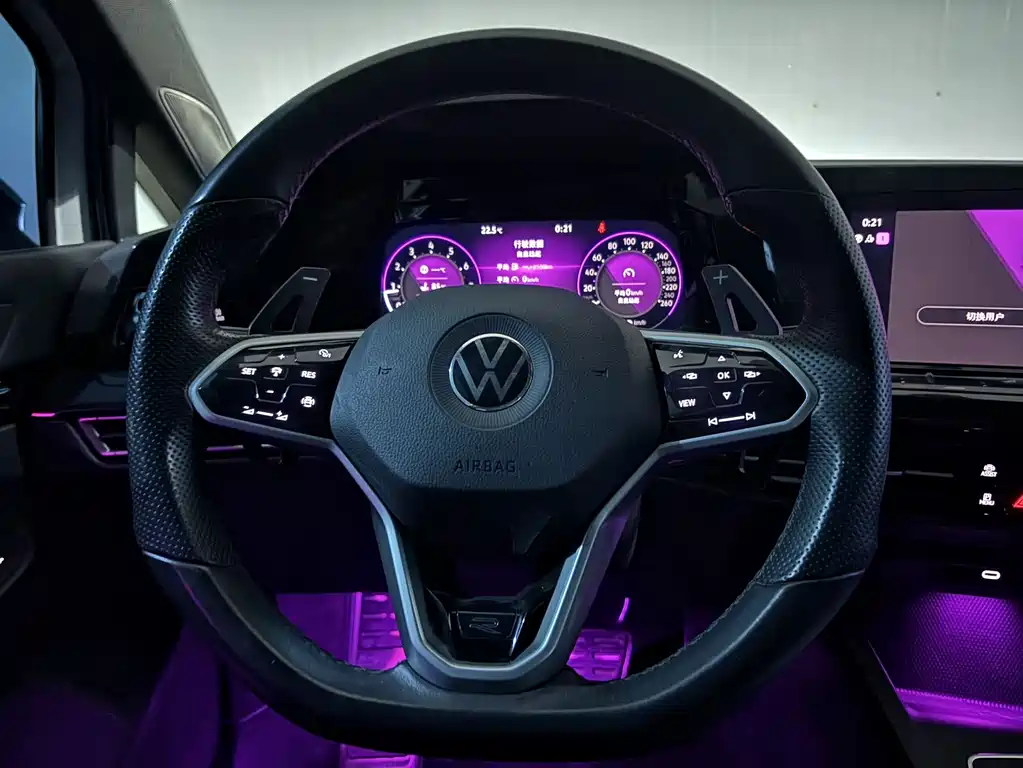Volkswagen Golf — миниатюра 12