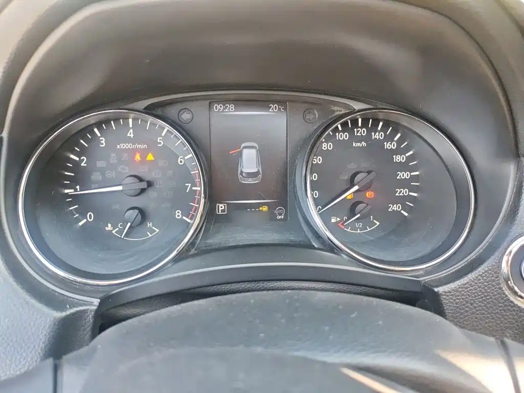 Nissan X-Trail — миниатюра 4