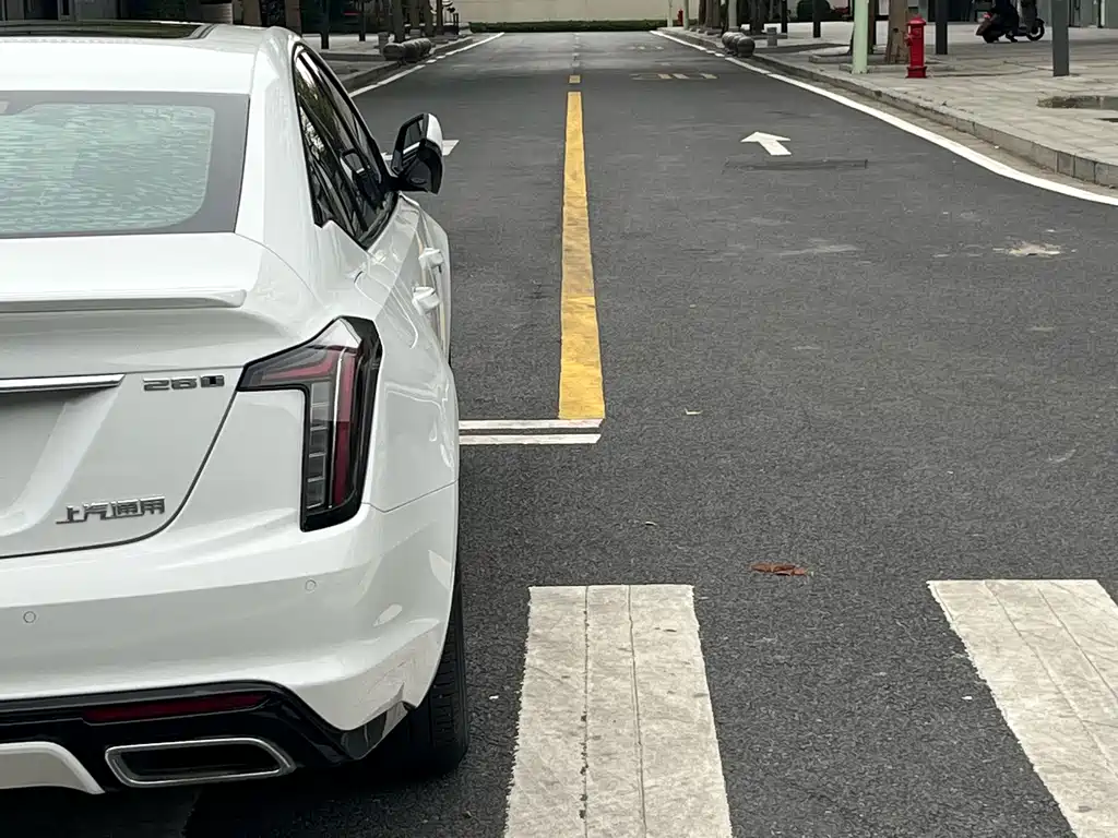 CADILLAC CT5