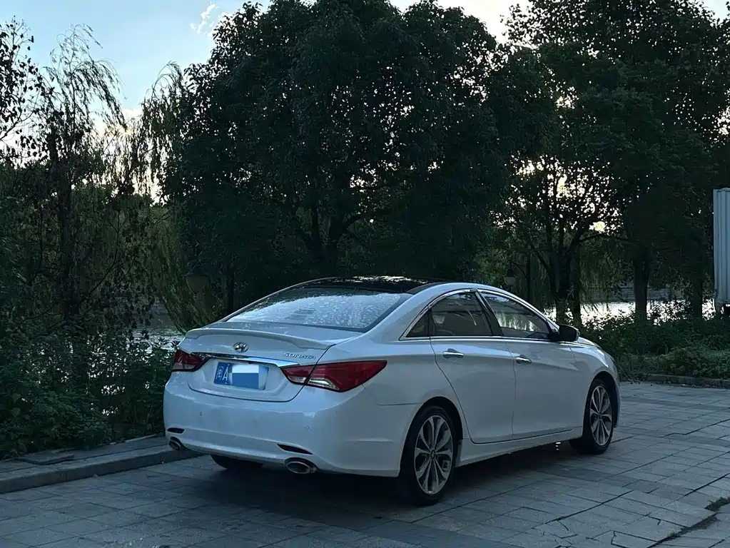 Hyundai Sonata — миниатюра 4