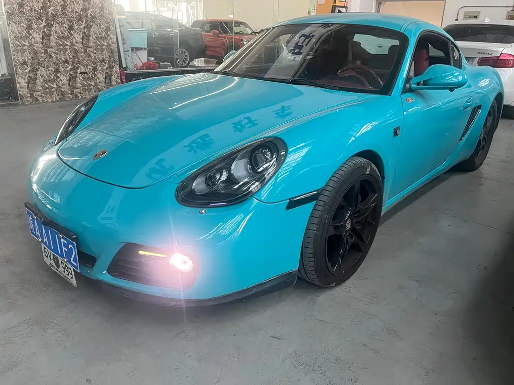 Porsche Cayman 2011