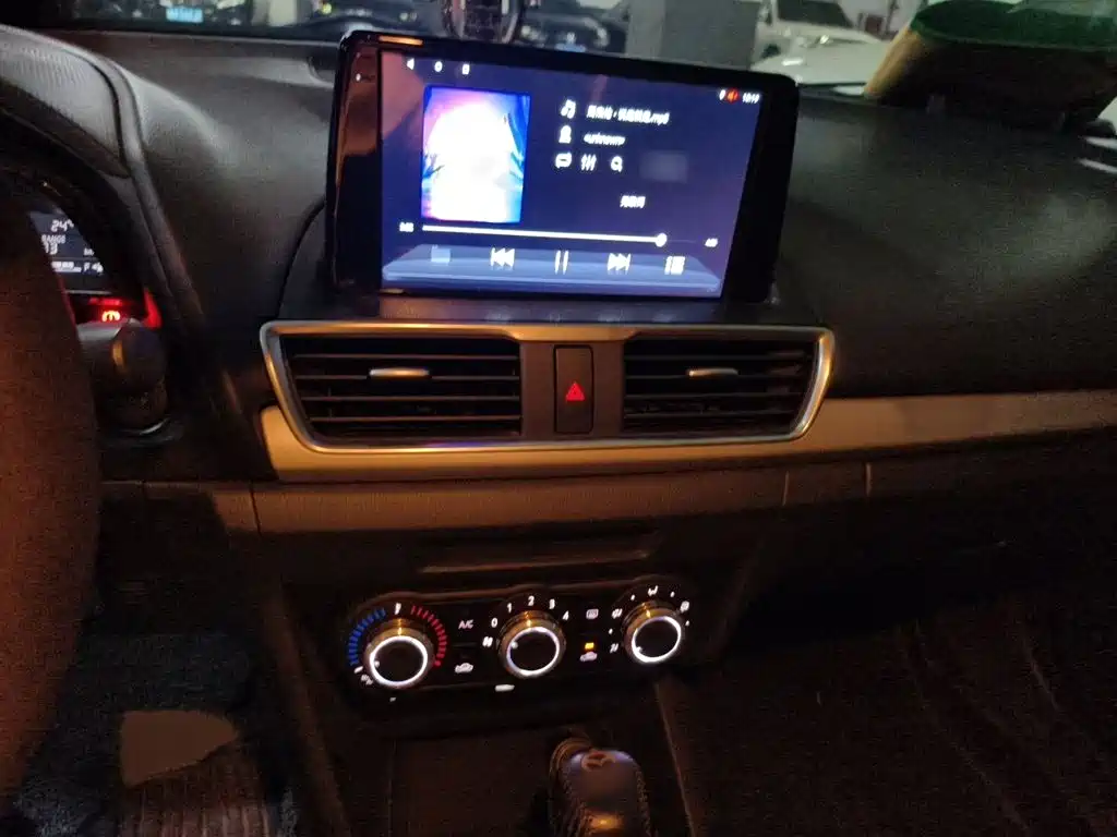 Mazda 3 Axela — миниатюра 6