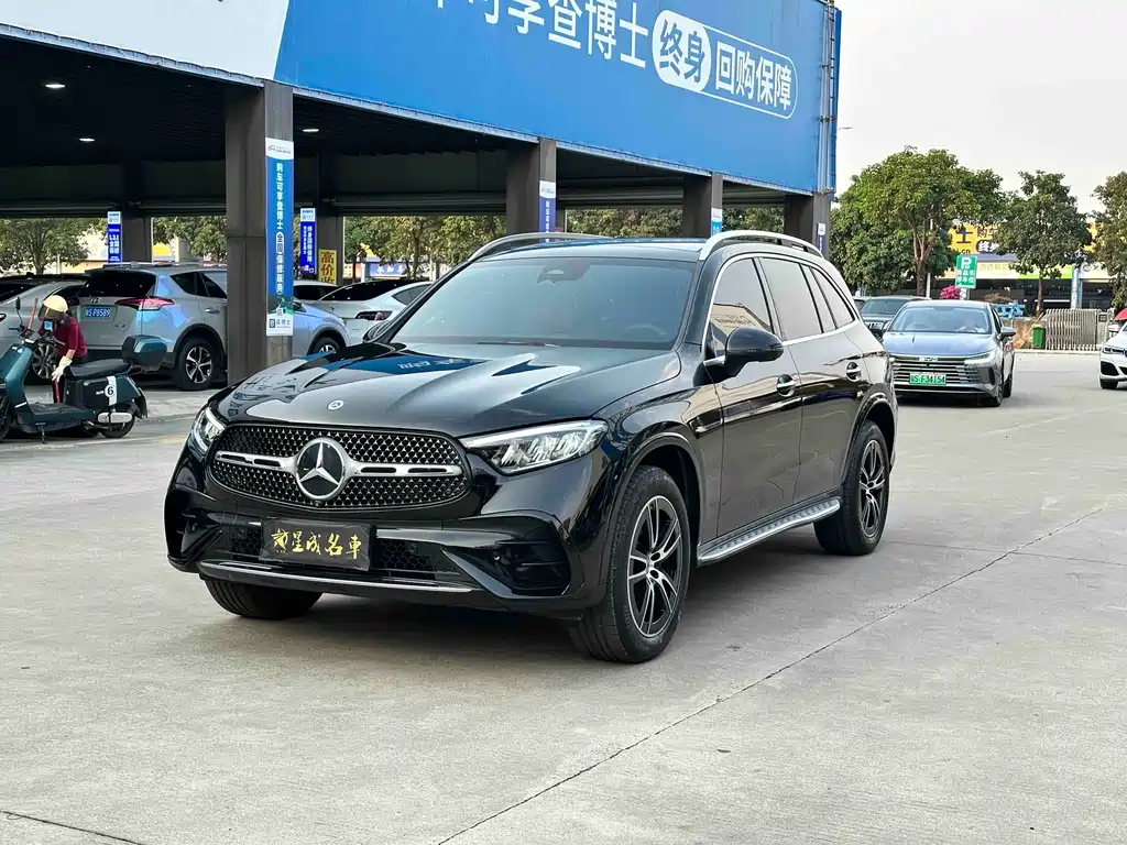 Mercedes-Benz GLC 2025