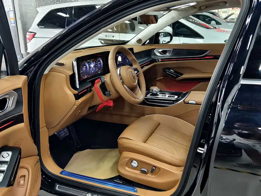 Hongqi H9 2025 2.0T Luxury 5 мест
