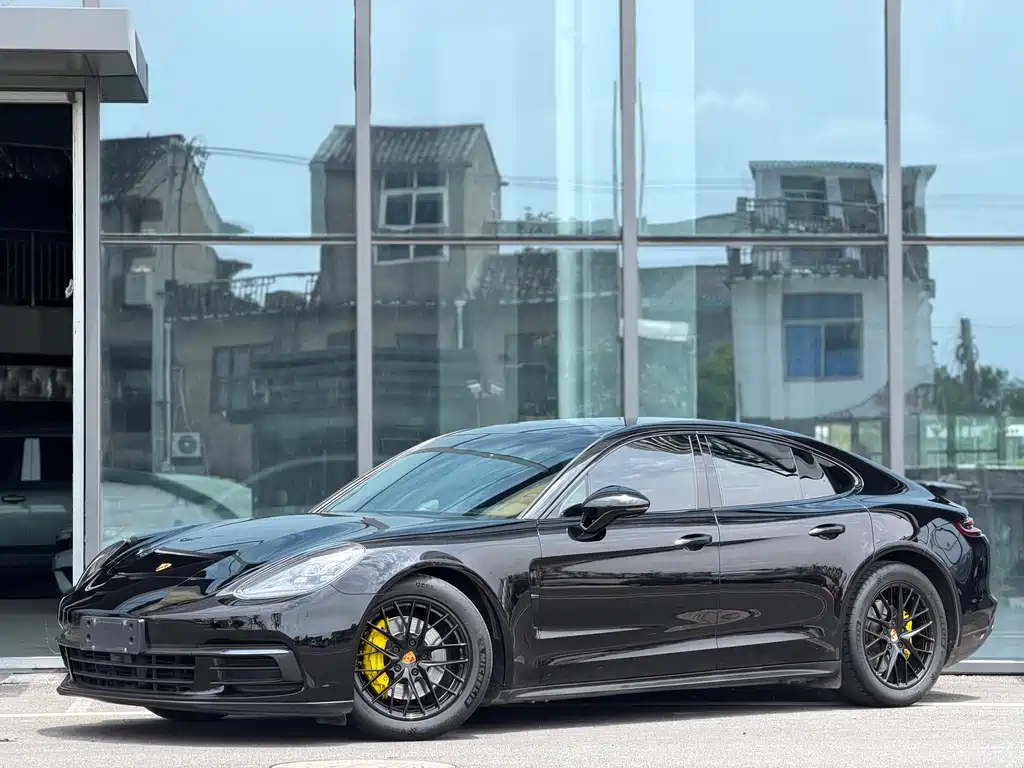 Купить Porsche Panamera