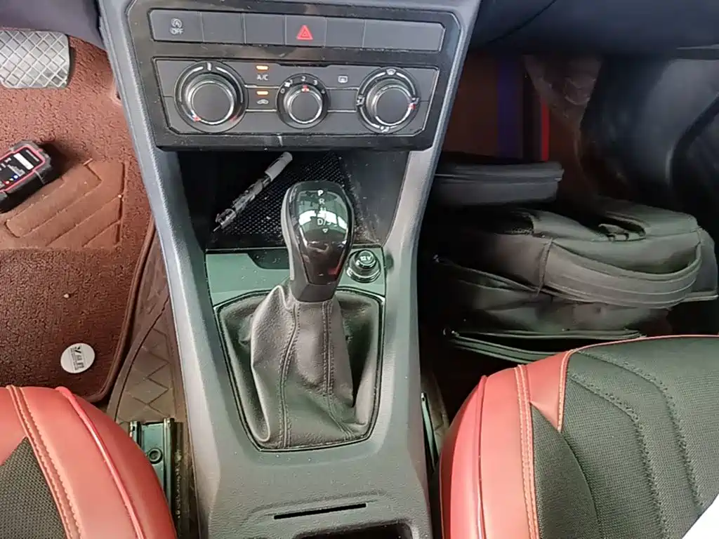 Volkswagen Tharu — миниатюра 14