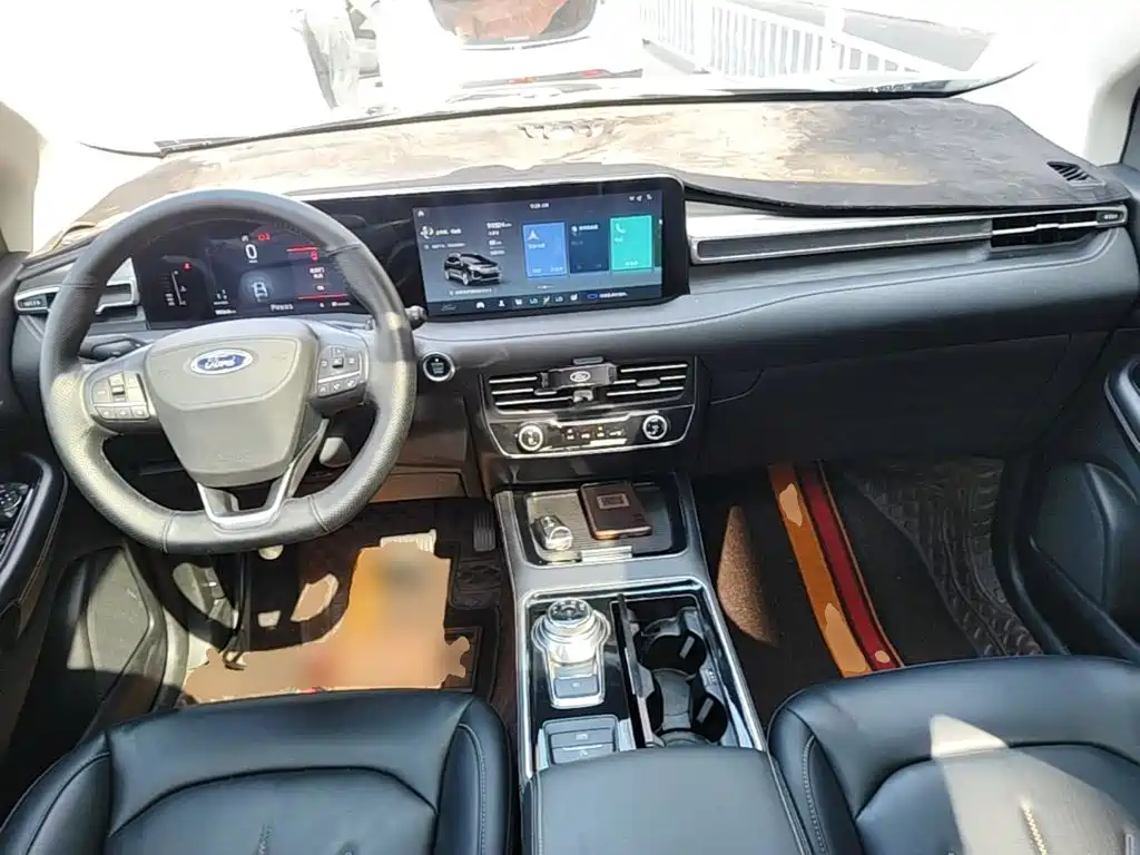 Ford Edge — миниатюра 10
