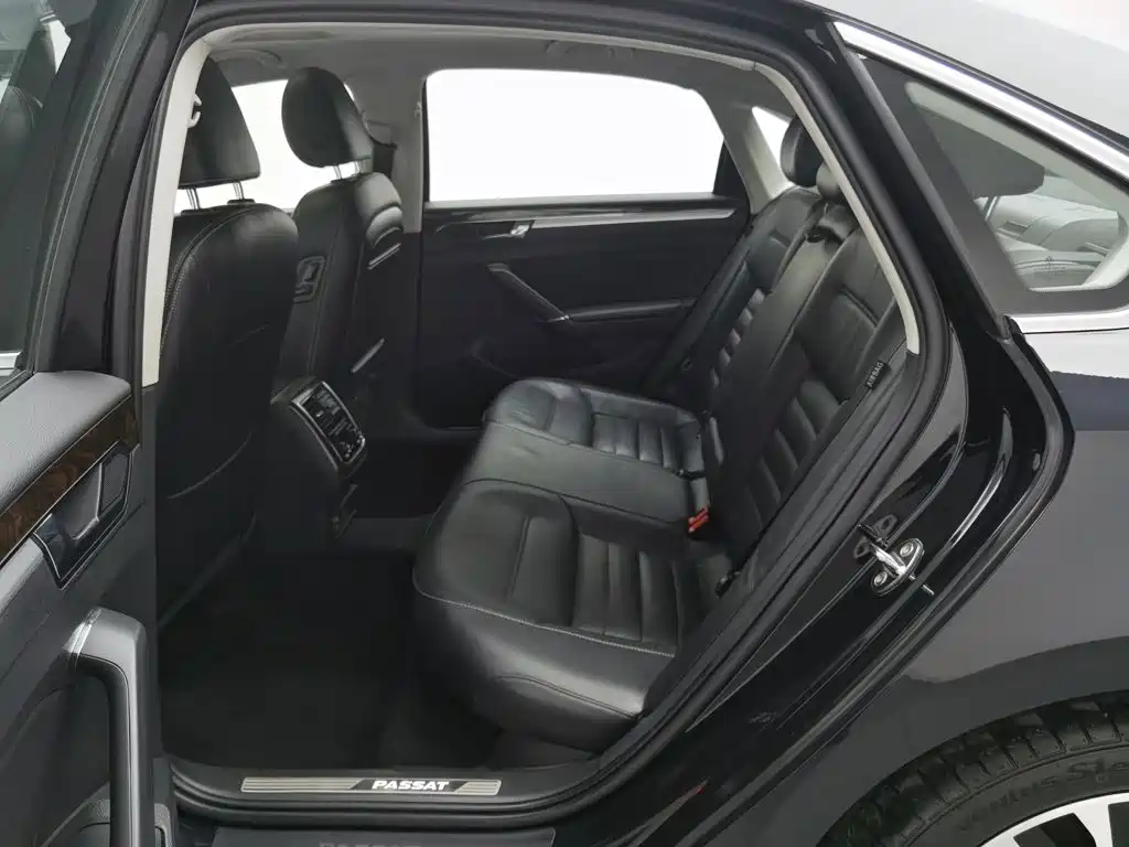 Volkswagen Passat — миниатюра 15