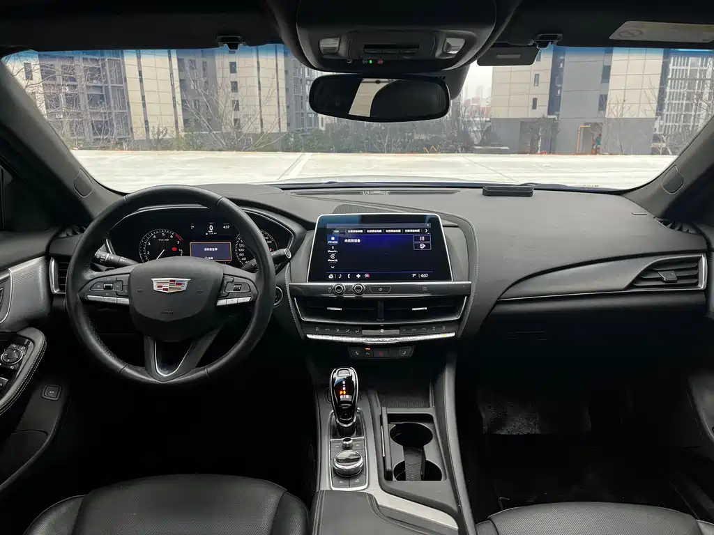 Cadillac CT5 — миниатюра 11