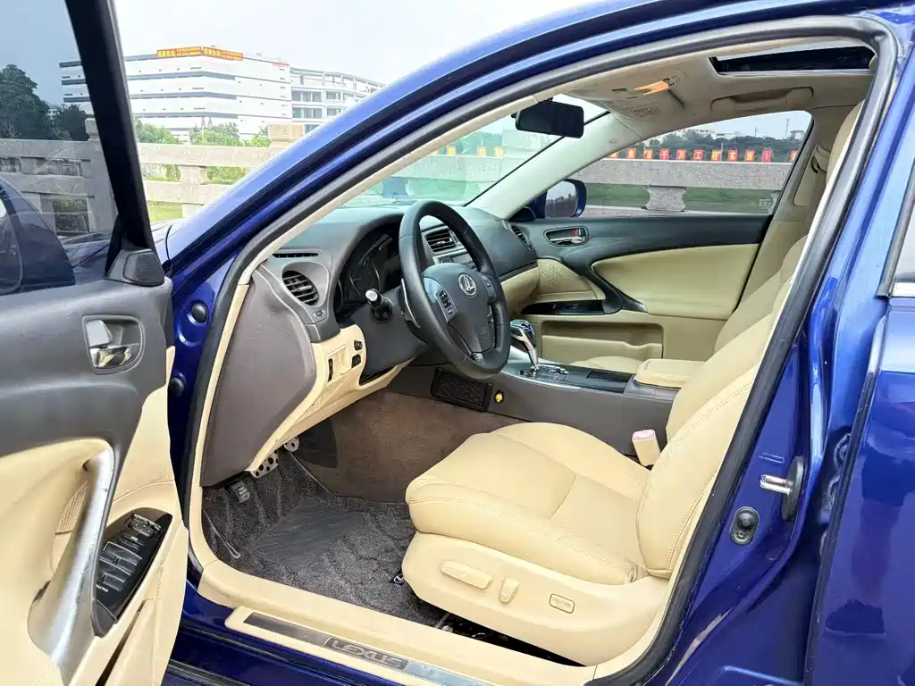 Lexus IS 250 Sport Edition, фото 7