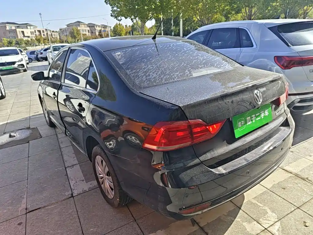 Volkswagen Santana — миниатюра 5
