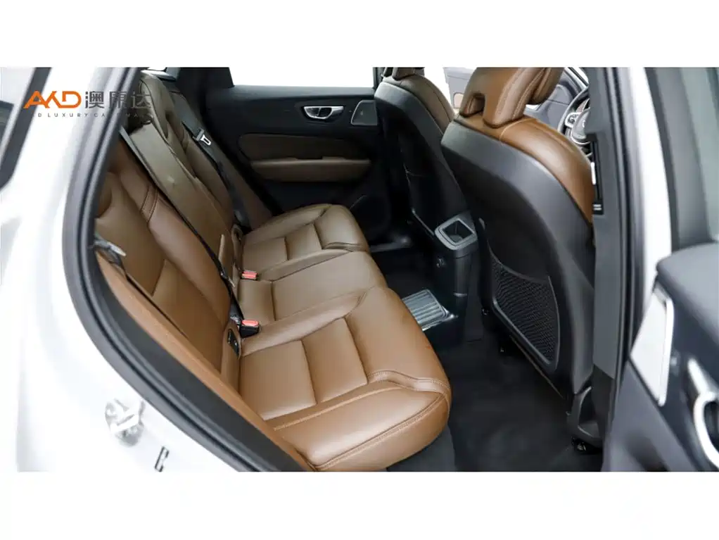 VOLVO XC60 PLUG IN HYBRID