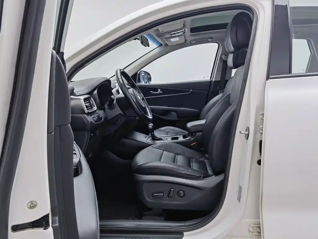 Kia Sorento — миниатюра 10