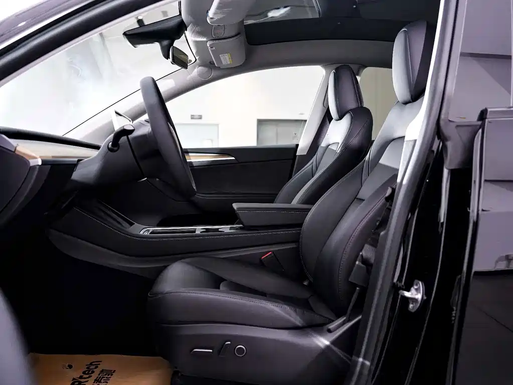 Tesla Model Y — фотографии объявления, Фото 19