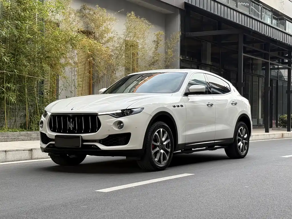 MASERATI LEVANTE
