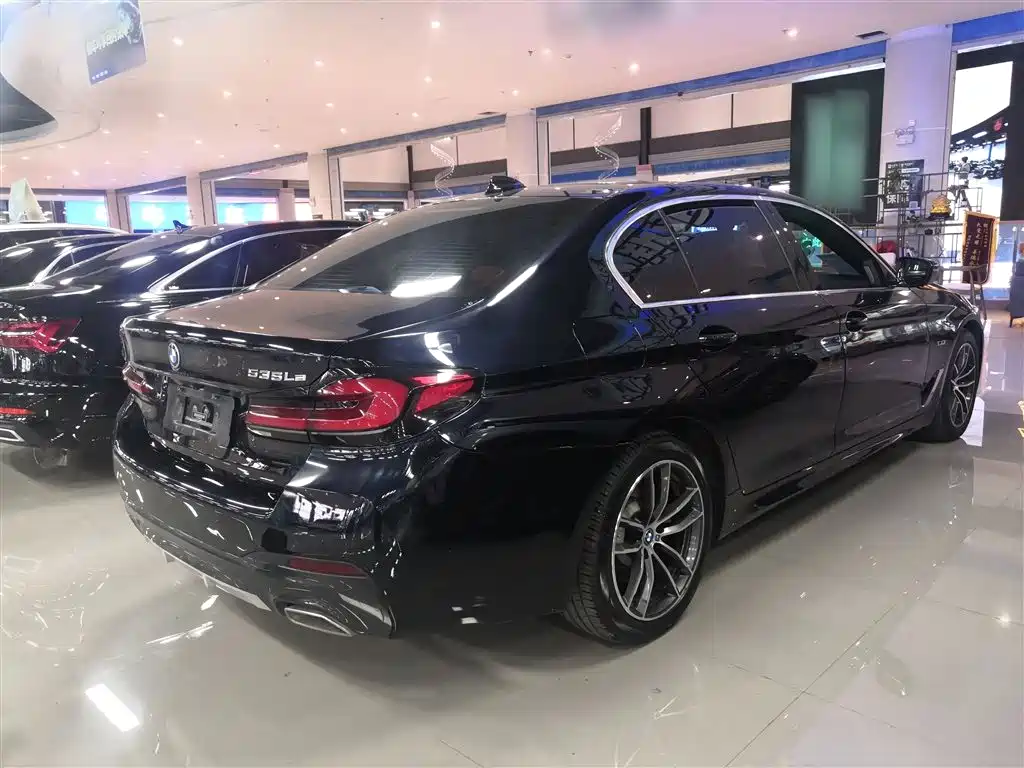 BMW 5 Series 5 2022 535Le M Sport