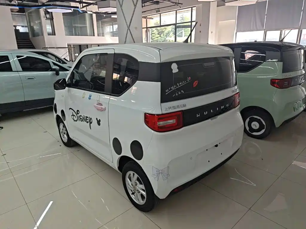 Wuling MINIEV — миниатюра 5