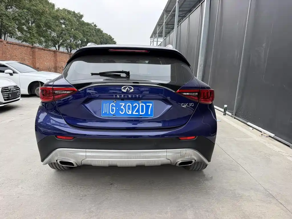 Infiniti QX30 — миниатюра 13