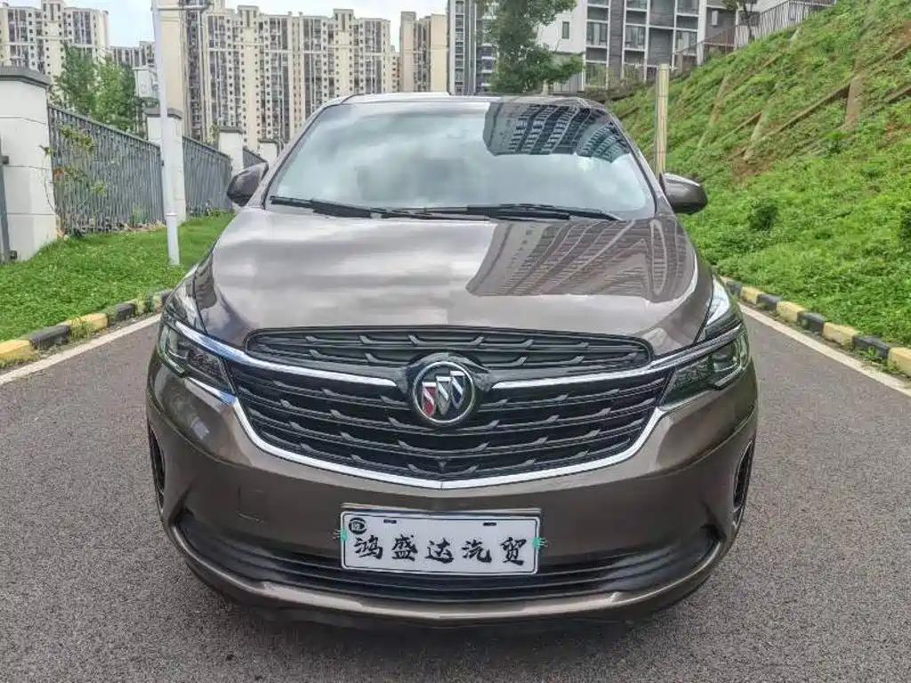Buick GL8 — миниатюра 2