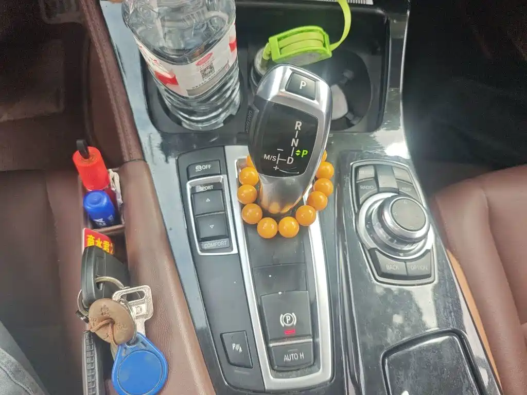 BMW 5 Series — миниатюра 16