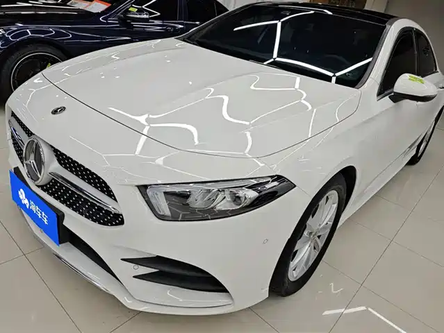 MERCEDES-BENZ  A CLASS 2019