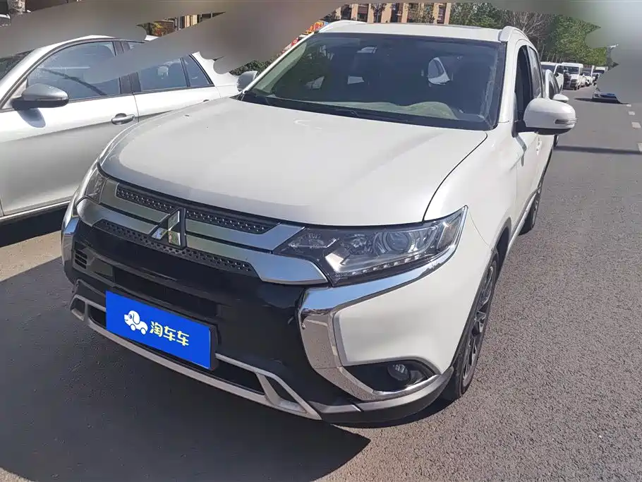 Mitsubishi Outlander 2018