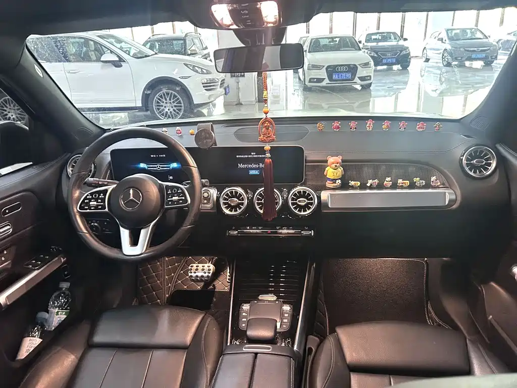 Mercedes-Benz GLB — миниатюра 7