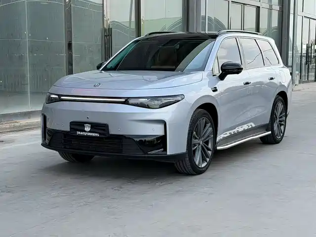 2025 Leapmotor C16