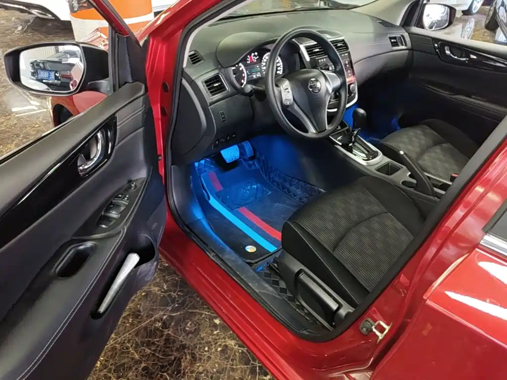 Nissan Tiida — миниатюра 16
