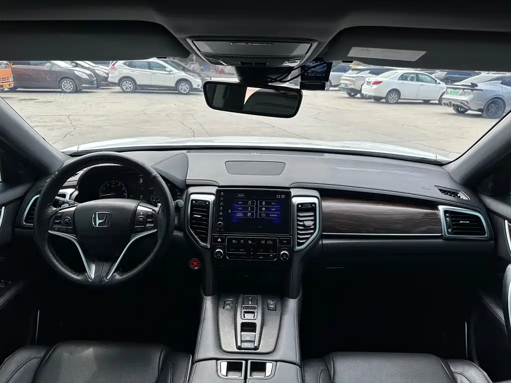 Honda UR-V — миниатюра 5