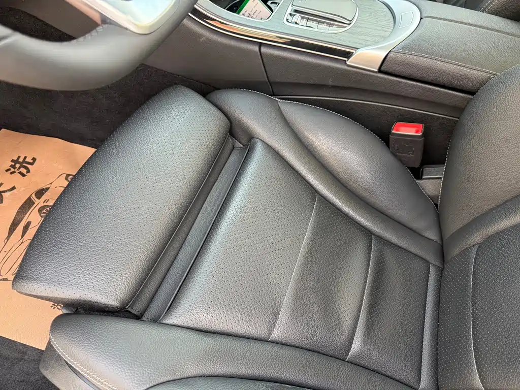 Mercedes-Benz C-Class — миниатюра 21